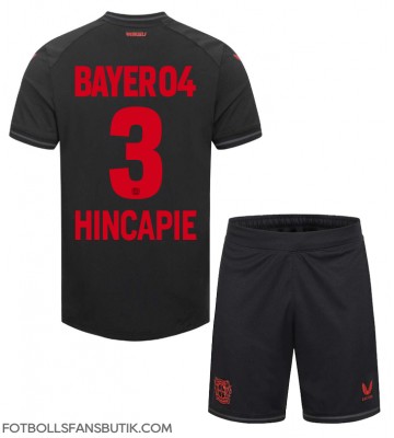 Bayer Leverkusen Piero Hincapie #3 Replika Hemmatröja Barn 2023-24 Kortärmad (+ Korta byxor)